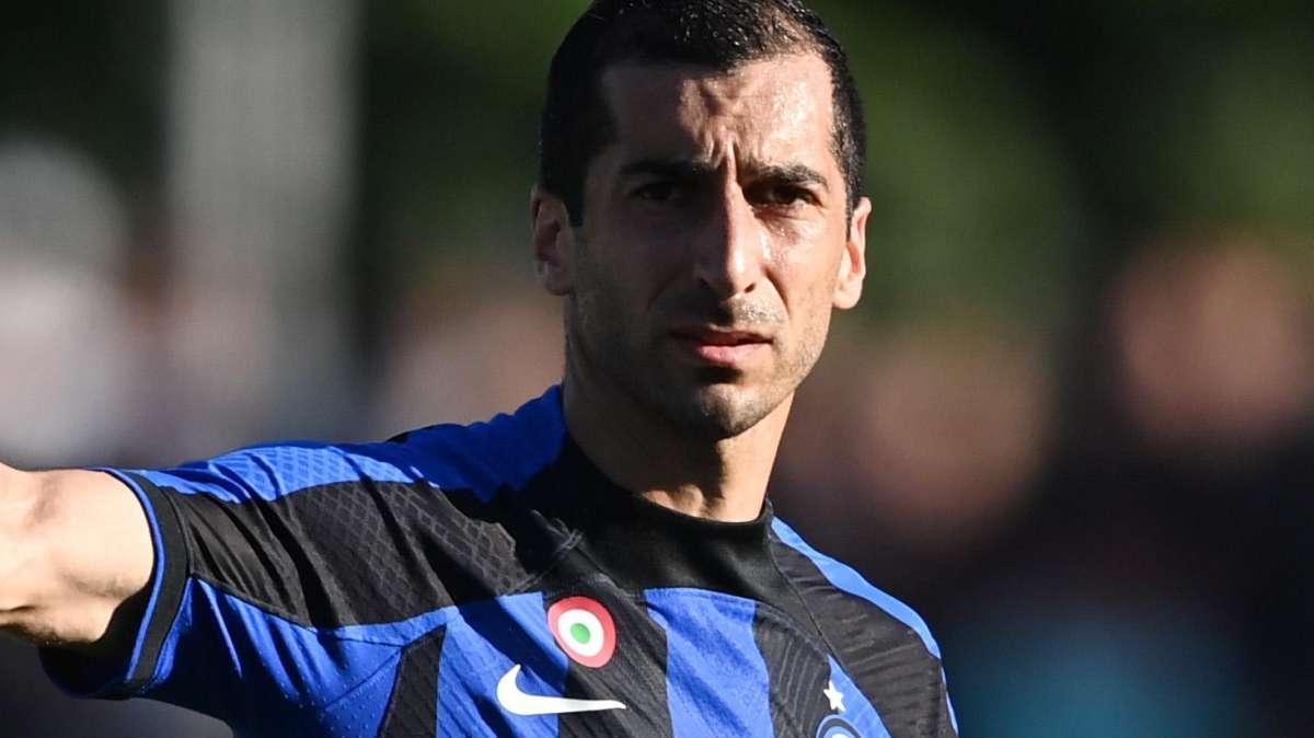 Inter, stop Mkhitaryan: risentimento ai flessori della coscia sinistra. Sarà rivalutato nei prossimi giorni 