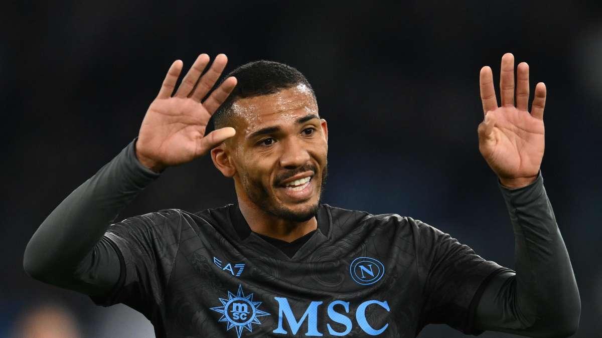 Napoli, si ferma Juan Jesus: lesione distrattiva del muscolo semimembranoso della coscia destra