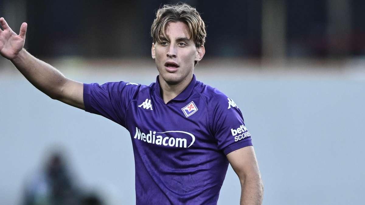 Il bollettino della Fiorentina: "Bove è sveglio, vigile e orientato. Grazie al mondo del calcio per la vicinanza"