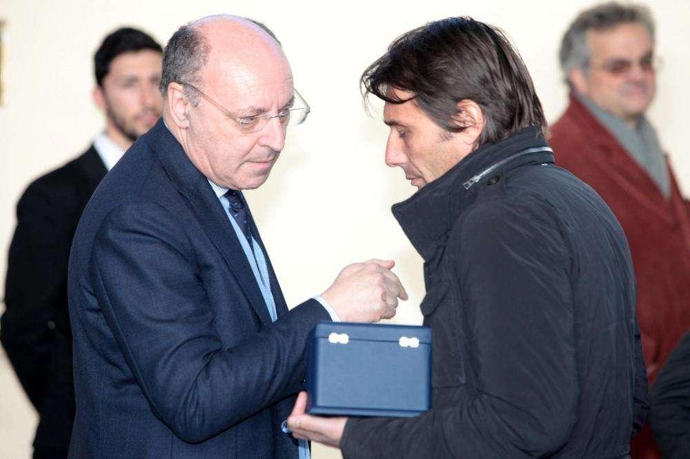 TS - Da Marotta a Oriali, passando per Asamoah e Ranocchia: Conte ritrova tanti amici a Milano