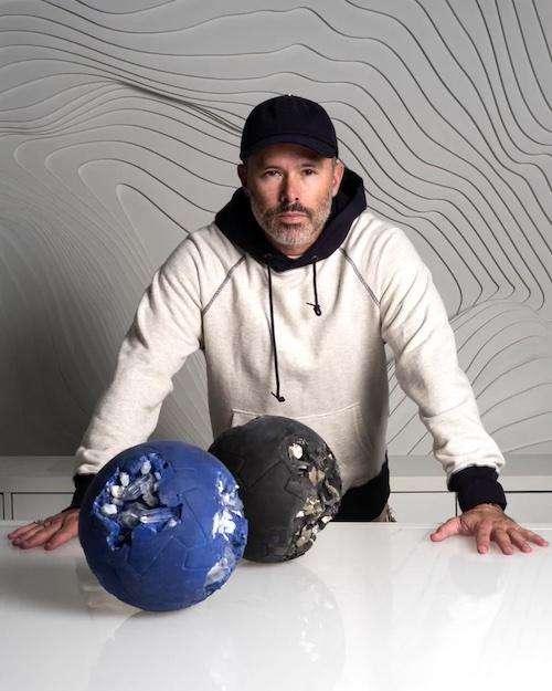 Inter, scultura in regalo dall'artista Arsham: "I componenti si evolvono come lo spirito del club"