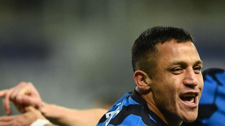 Maravillosa creatura: Sanchez con una doppietta lancia l'allungo, Hernani spaventa ma l'Inter batte 2-1 il Parma
