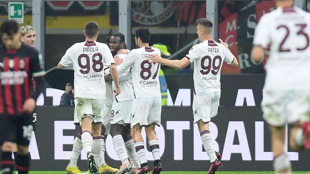 VIDEO - Il Bologna riprende due volte la Salernitana, finisce 2-2: la sintesi del match