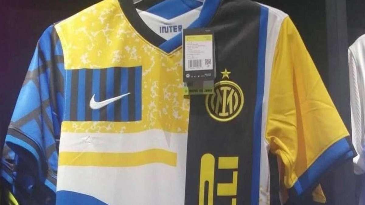 Con il nuovo logo arriva anche la quarta maglia: design ispirato alle divise anni '90