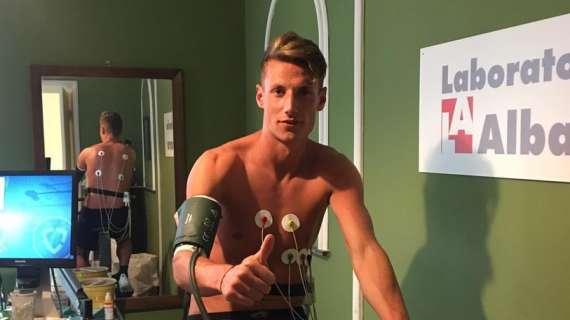 UFFICIALE - Pinamonti saluta l'Inter: l'attaccante passa al Genoa in prestito con obbligo di riscatto 