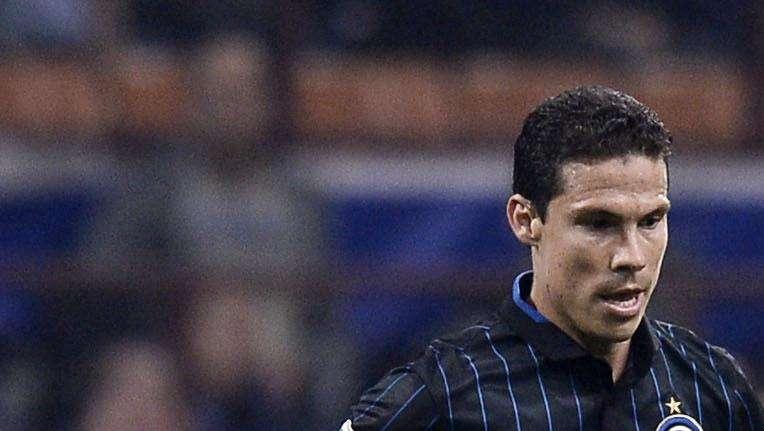 Inter sprecona trainata da un super Hernanes. Punte ed esterni da rivedere. Cesena con il cuore