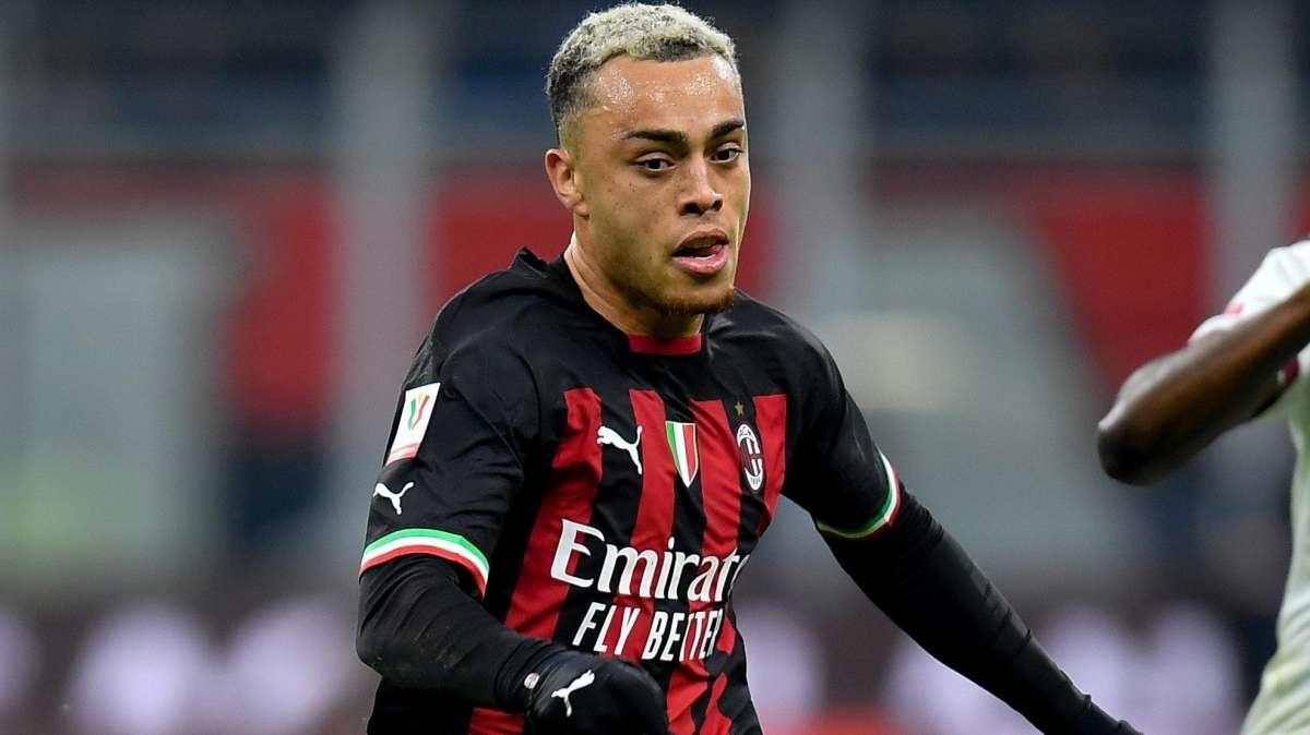 Milan, si ferma anche Dest: a rischio per il derby
