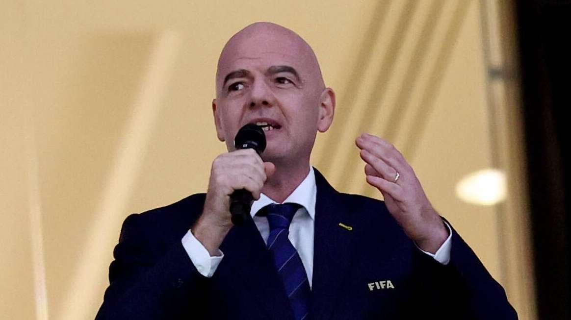 Infantino: "Inter stellare martedì, contro il Barcellona una vittoria spettacolare". Poi l'in bocca al lupo per il Mondiale per Club 