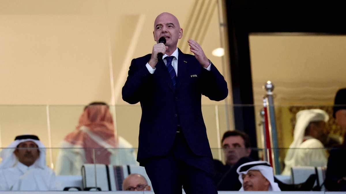 Anche Infantino a Istanbul: "Il mio cuore batte forte, ma non dico per quale squadra"