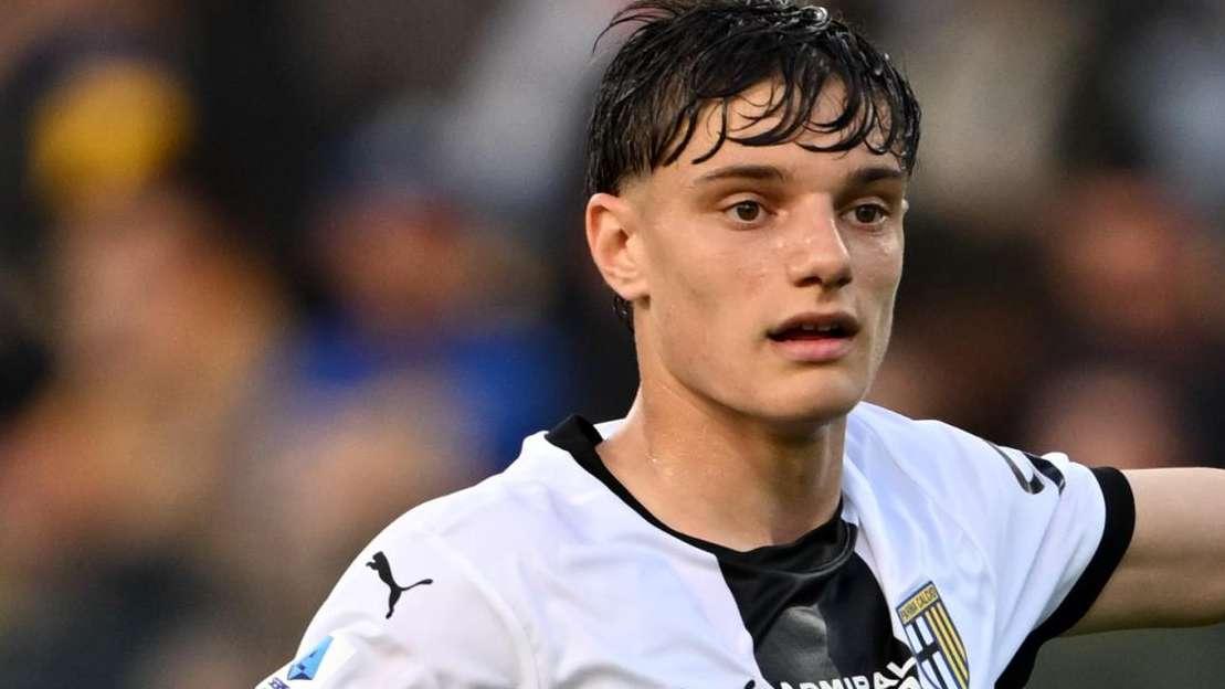CdS - Ceduto Thiaw, il Milan cerca il sostituto: c'è budget per lo sgarbo all'Inter