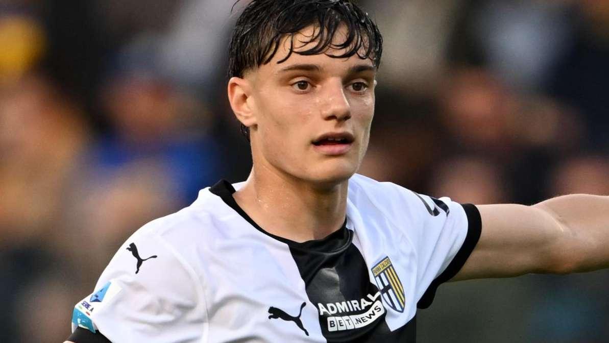 GdS - Difesa, è Leoni il prescelto: Chivu l'ha lanciato nel Parma. Il pressing dell'Inter...