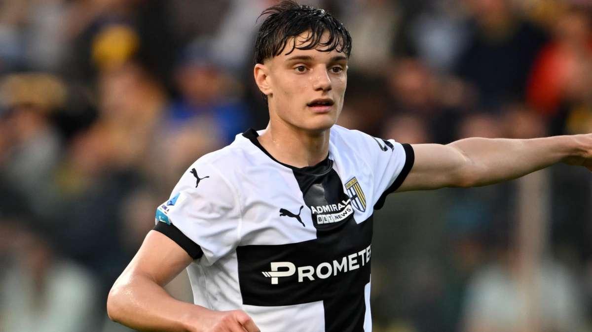 Sky - Inter e Milan sulle tracce di Leoni, il Parma spara alto: servono 25 milioni