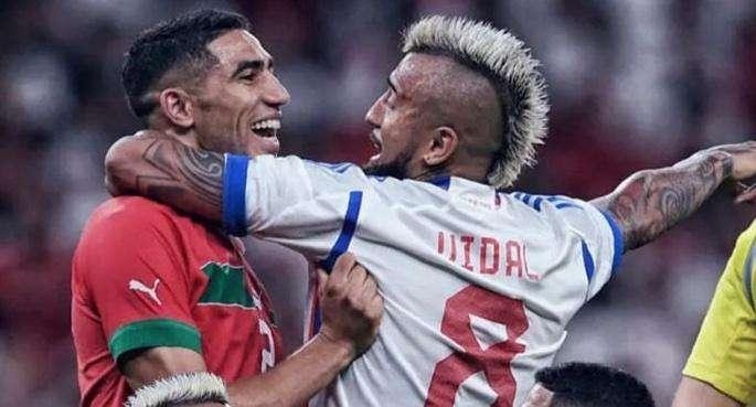 Marocco-Cile, Vidal ritrova l'ex compagno Hakimi: "Buona partita, fratello"
