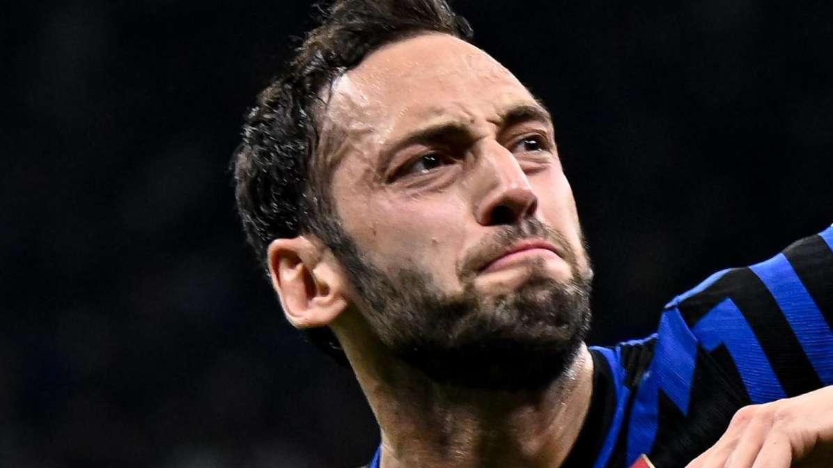 CdS - Calhanoglu, forti dubbi sulle parole di Stipic. Confronto tra calciatore e dirigenza ad Appiano. E sullo sfondo...