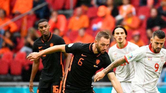 InterNazionali - L'Olanda non risparmia la Macedonia del Nord e vince 3-0. Un tempo in campo per De Vrij 