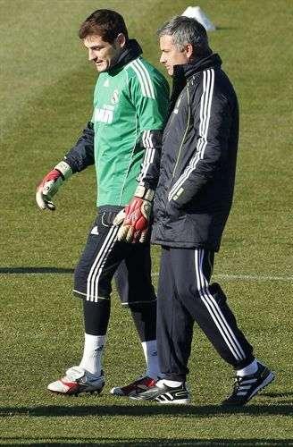 Casillas: "Come persona Mourinho vale 10"