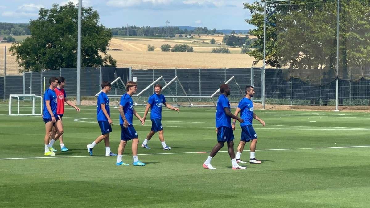 Oggi seduta davanti ai tifosi tedeschi. Domani allenamento con club locale