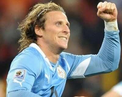 L'Uruguay esulta: Cachavacha Forlán è dell'Inter