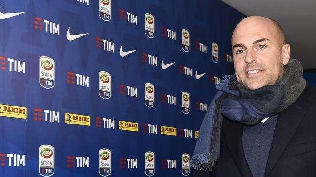 Cagliari, contestazione contro Giulini durante il match con il Parma