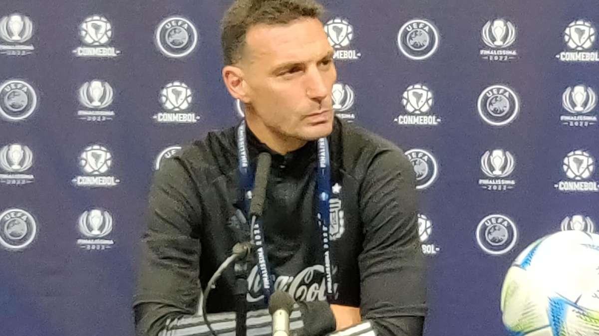 Argentina, Scaloni: "Chi scenderà in campo lascerà fino all'ultima goccia di sudore"