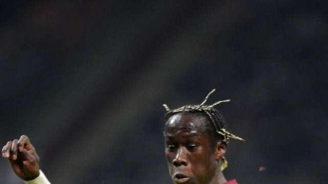 Telegraph - Inter, contatti con Sagna. I Gunners...