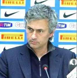Mou: "Incredibile: manette 3 giornate, invece Totti..."