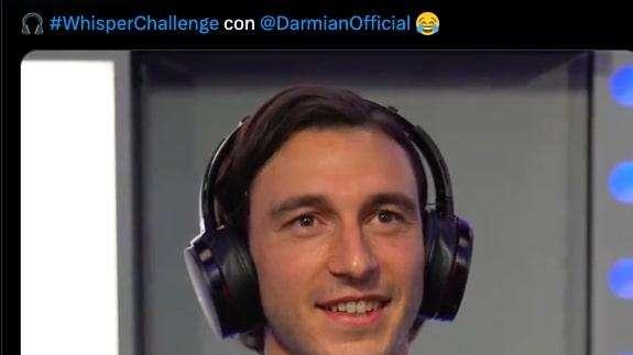 VIDEO - 'Whisper Challenge' per Darmian: l'esterno dell'Inter risponde (a caso) alle domande senza sentirle 