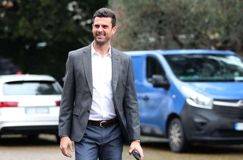 Coppa Italia, esordio vincente per Thiago Motta. Passa anche il Genoa