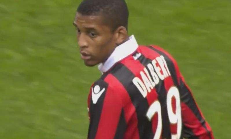 CdS - Dalbert ha scelto la maglia numero 29
