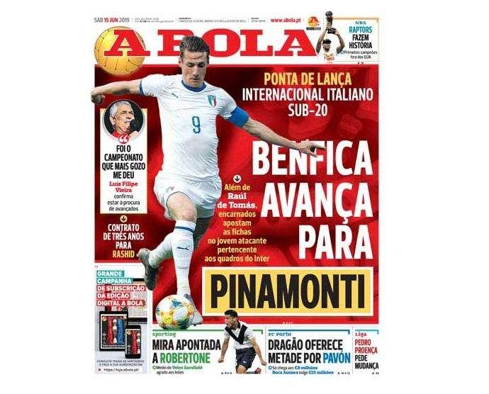 A Bola - Pinamonti, il Benfica mette sul piatto 15 milioni. L'Inter ne vuole 20