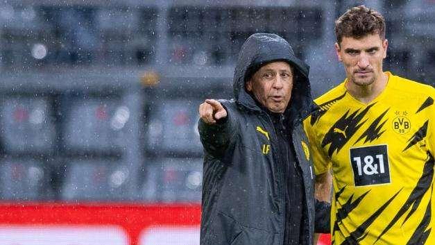 Bor. Dortmund, la Bild stronca Meunier: "Deve sostituire Hakimi, fa errori incredibili"