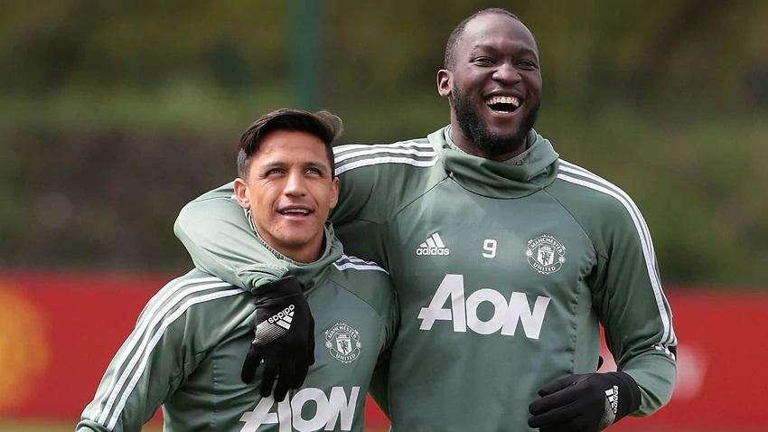 Sanchez-Inter, siamo ai dettagli: oggi l'ok dello United, domani lo sbarco a Milano. Conte e Lukaku lo aspettano