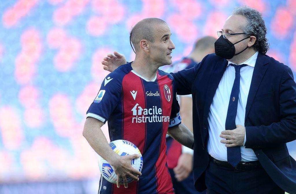 Palacio, hat-trick a 39 anni. Mihajlovic: "Sembra un ragazzo di 25, meritava la vittoria"