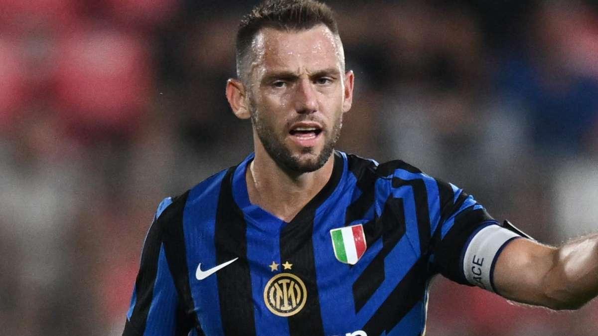 CdS - De Vrij già oggi in gruppo? Lui e Acerbi sono una "coppia a rischio"