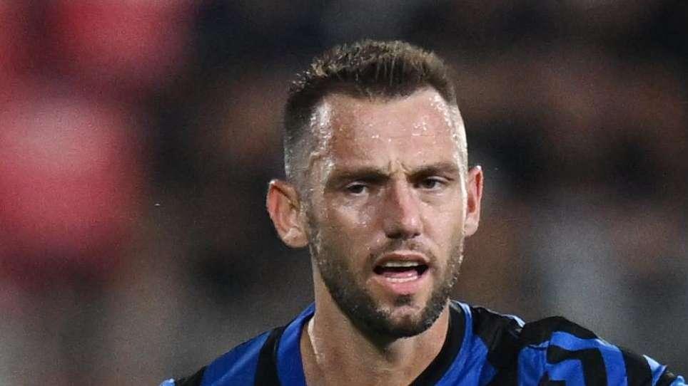 TS - De Vrij quasi del tutto in gruppo: questa la previsione verso l'Atalanta