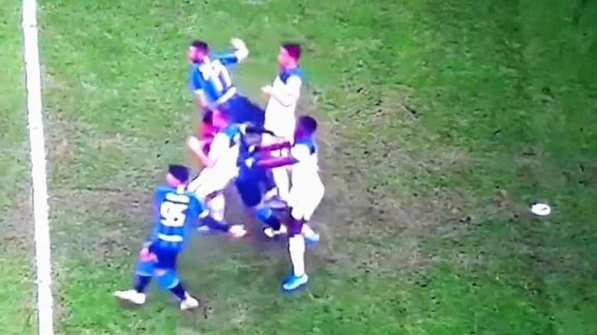 Rigore non concesso all'Atalanta, a tutti è sfuggito un fallo antecedente su Lautaro