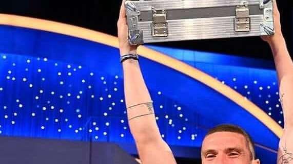 Troppa forza, Robin: Gosens vince a 'Schlag den Star', ma che rischio per i cameramen