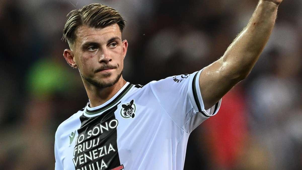 Samardzic torna a parlare dopo il mancato trasferimento all'Inter: "Grazie tifosi per il vostro sostegno"