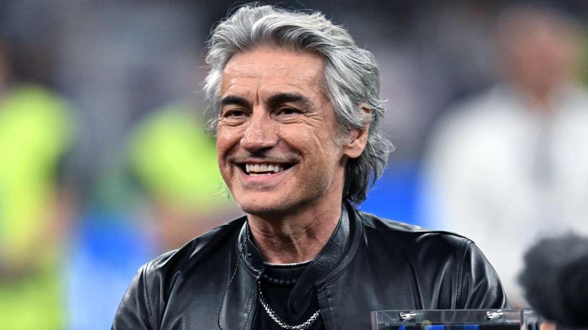 Ligabue: "Altro Triplete per l'Inter? Lo scudetto sarebbe già un'impresa, vedo il Napoli favorito"