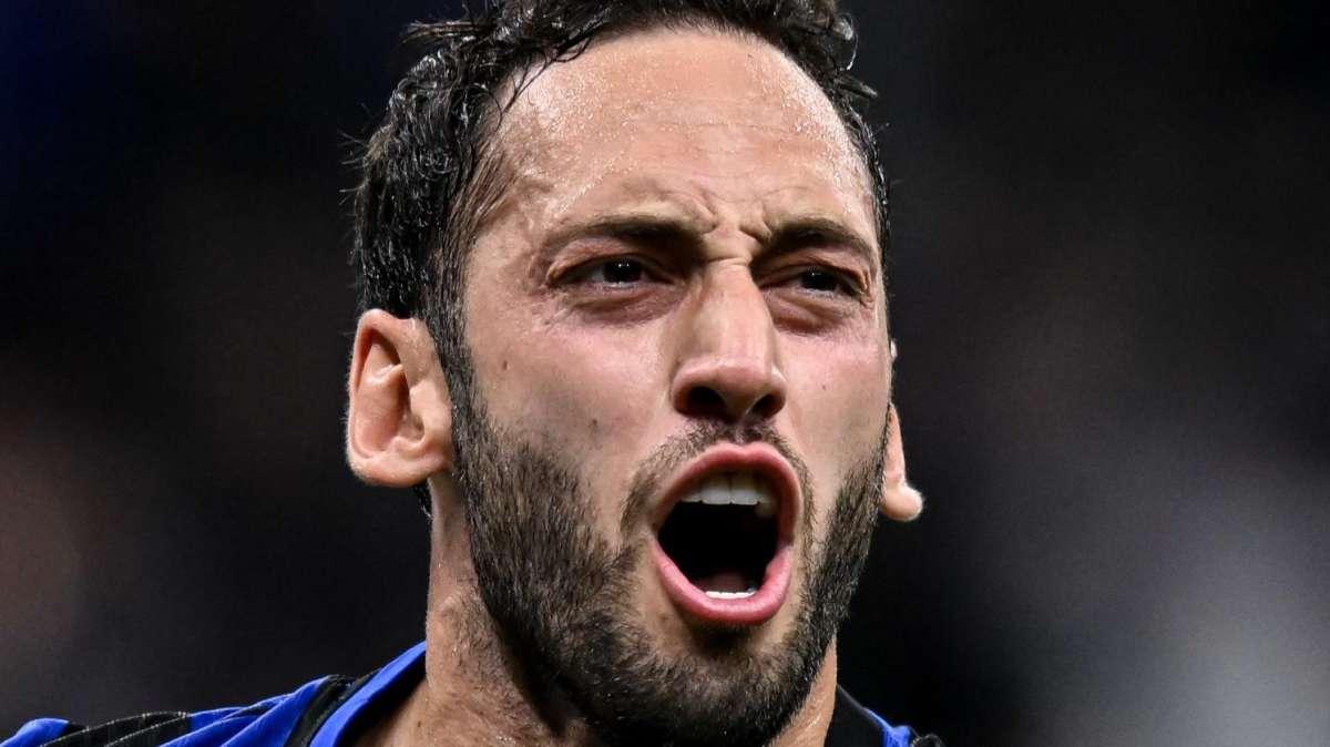 TS - Calhanoglu non è più intoccabile: l'Inter fa il prezzo e pensa alle ipotesi per sostituirlo