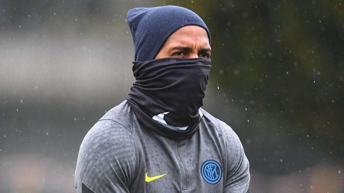 Sky - Verso Shakhtar-Inter: Conte lancia Young dal 1'. Riecco De Vrij, Barella dietro la LuLa 