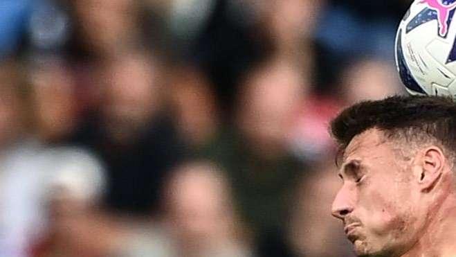 Dionisi sprona Pinamonti: "Deve migliorare tutte le qualità che ha, perché è bravo"