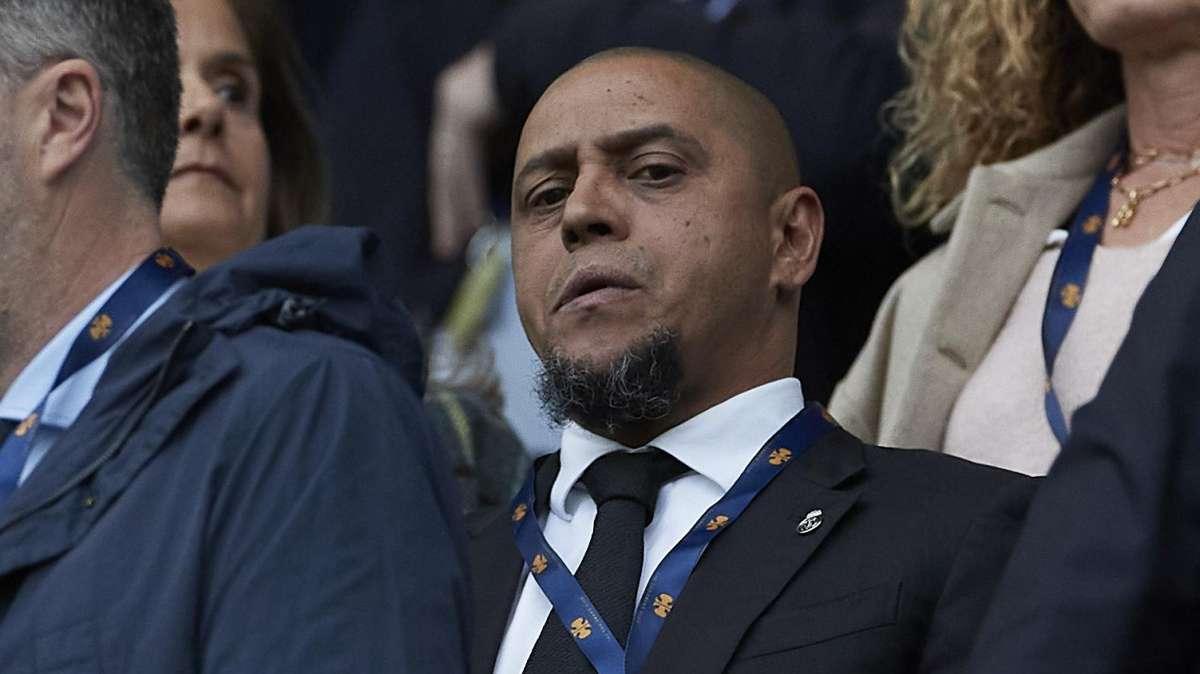 Roberto Carlos rassicura: "Non ho avuto un infarto, mi sono sottoposto a una procedura medica preventiva" 
