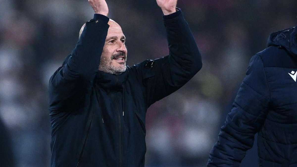 Odgaard e Cambiaghi stendono il Verona: il Bologna passa 2-1 al Bentegodi e aggancia la Lazio 