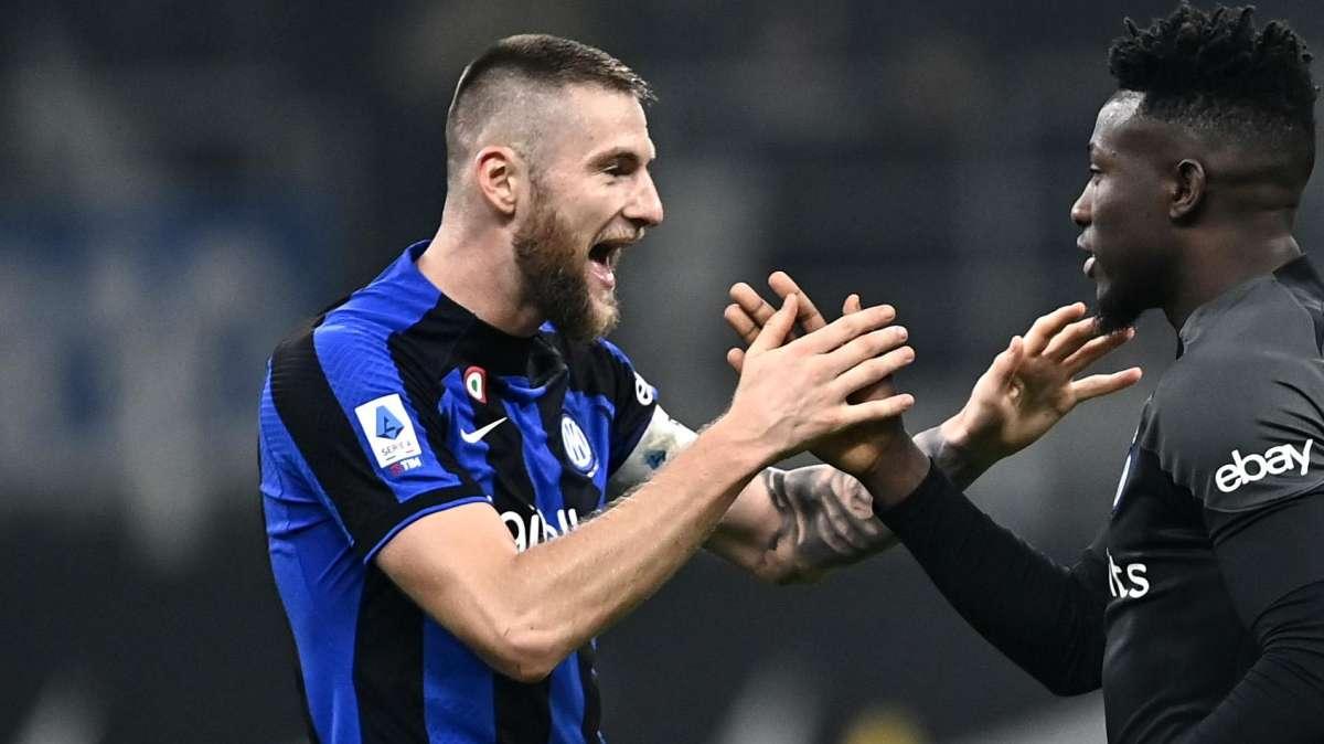 Sky - Inter, a gennaio si punta tutto sui rinnovi: risposta di Skriniar entro il 20, poi De Vrij. Tutto ok per Darmian