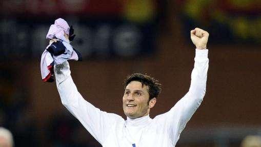 Da Zanetti un mazzo di fiori per Roberto Straccia