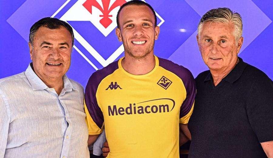 UFFICIALE - Fiorentina, arriva in prestito Arthur dalla Juventus: tutte le cifre