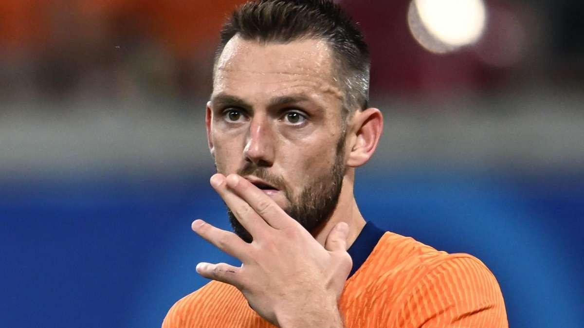 De Vrij: "Sarà bello incontrare Arnautovic, abbiamo un ottimo rapporto. Aspettative? Non ci pensiamo"