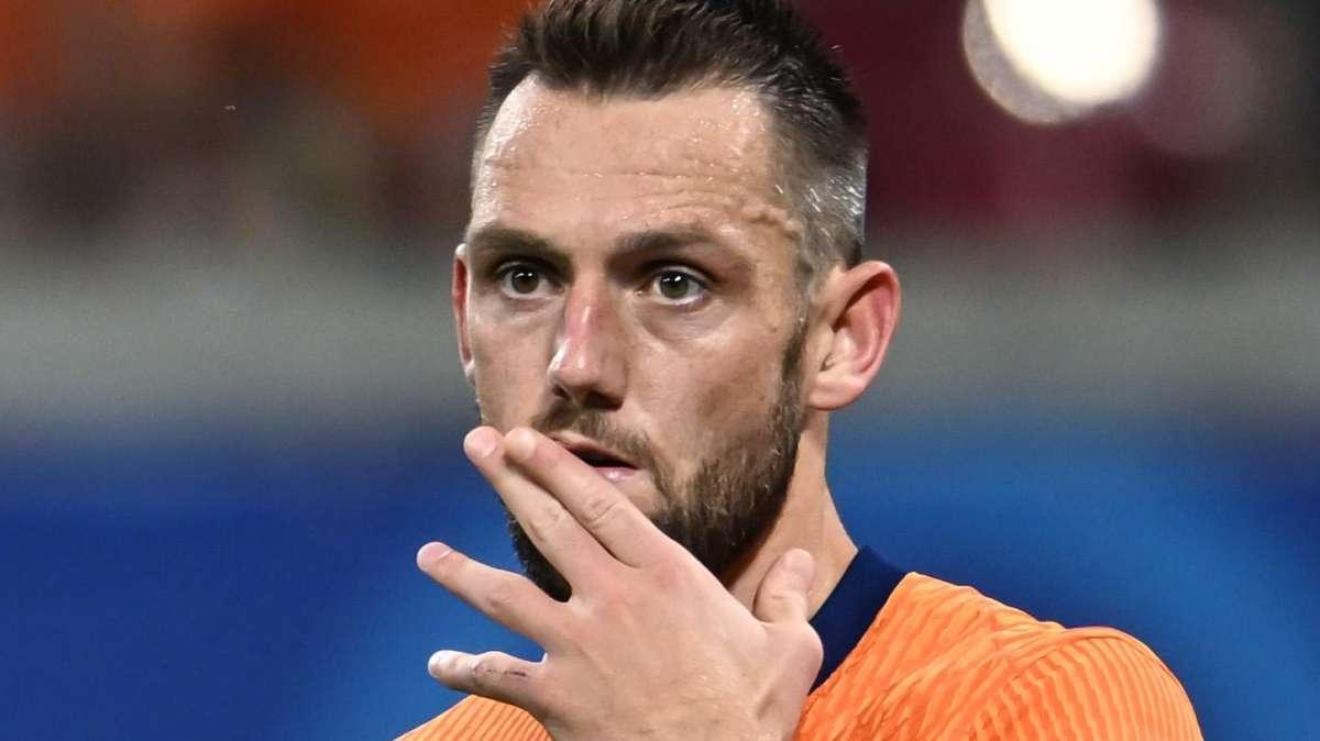 Romania-Olanda, Ronald de Boer schiera l'11 Orange: fuori De Vrij e Dumfries 