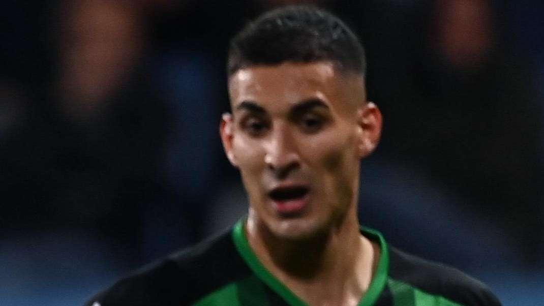 Tegola Sassuolo: frattura al malleolo destro, lungo stop per il difensore Muldur